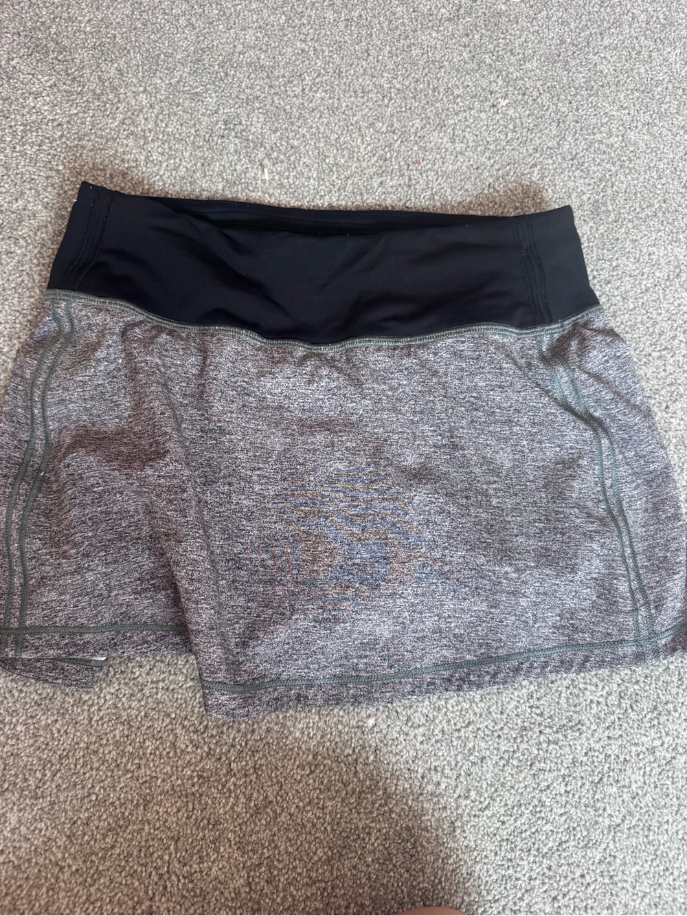 lululemon athletica Black Waistband Gray Heather Skirt